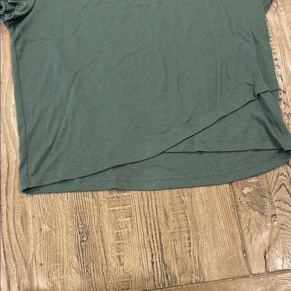 Old Navy Green Ruffle Sleeve Kids Tee - Picture 4 of 4